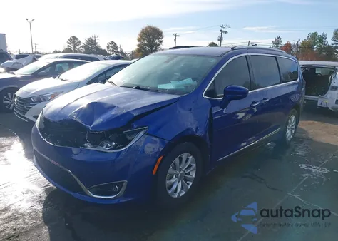 2018 Chrysler Pacifica Touring L Plus z USA, uszkodzony, nr VIN 2C4RC1EG4JR257745